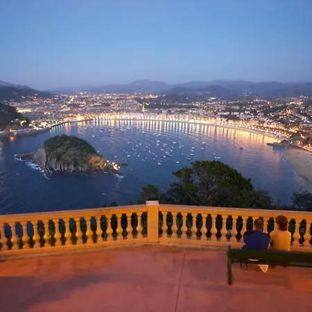 Romantico Wifi Free Parking Area Apartment