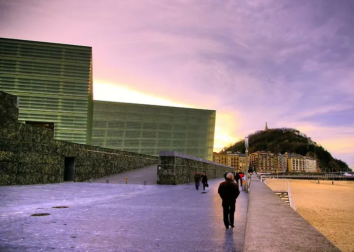 Romantico Wifi Free Parking Area Apartment